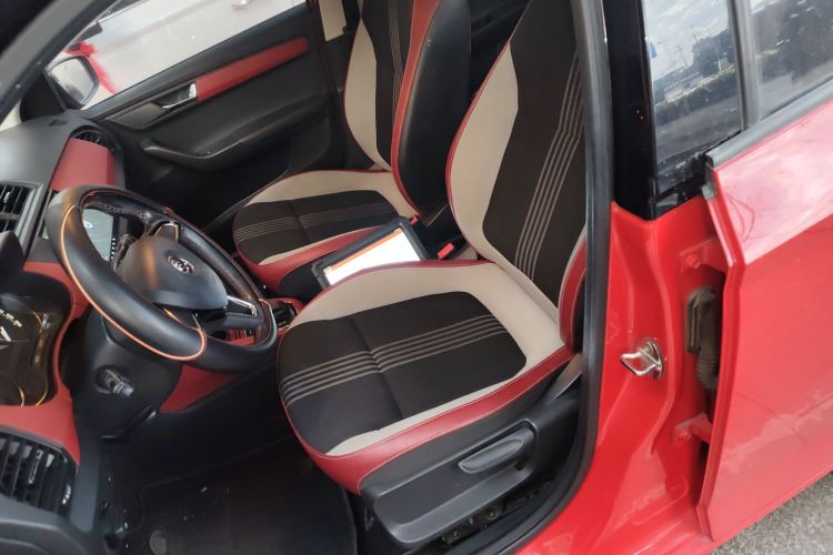 斯柯达 晶锐 2015款 1.6L 自动运动版中控内饰19