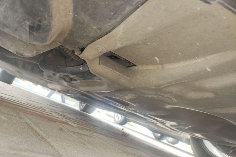 宝马5系 2017款 525Li 豪华设计套装局部细节9008