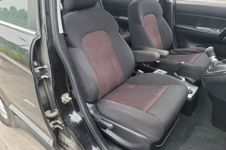 哈弗H6 2015款 升级版 1.5T 手动两驱都市型中控内饰41