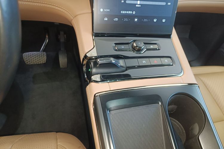 蔚来ES8 2020款 580KM 六座版局部细节18