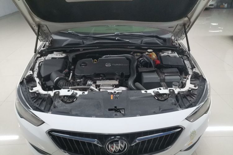 别克 君威 2017款 20T 精英型局部细节24