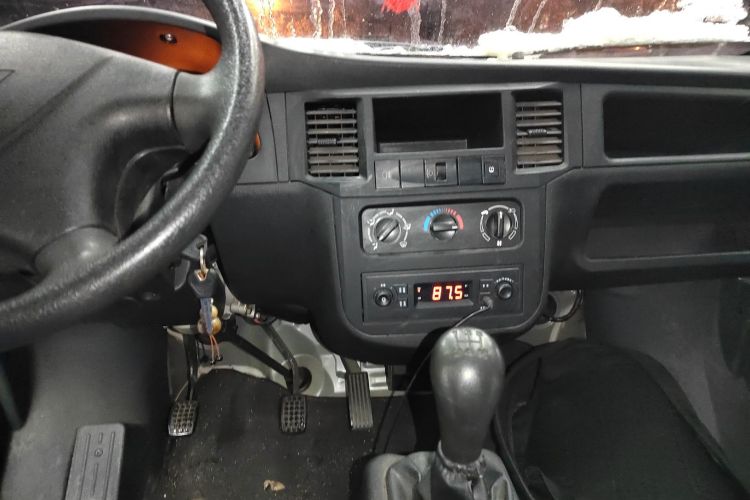 五菱汽车 五菱之光 2020款 1.2L 实用型 国VI LSI局部细节16