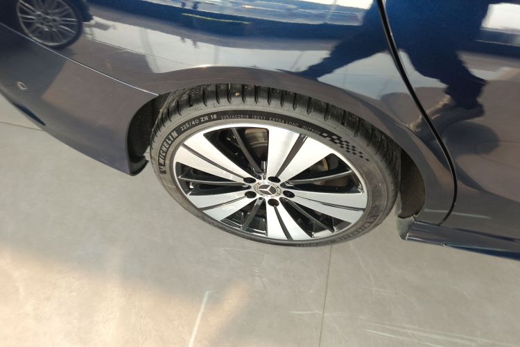 奔驰CLA 2019款 CLA 200 时尚型车身外观6008