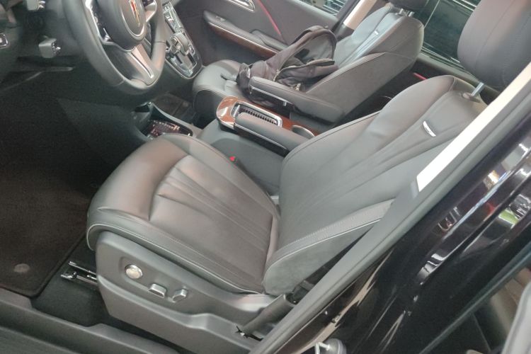 红旗HQ9 PHEV 2024款 2.0T 四驱豪华版中控内饰19