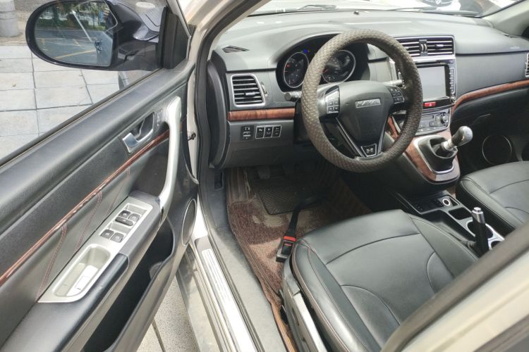 哈弗H6 2017款 红标 运动版 1.5T 手动两驱精英型中控内饰7003