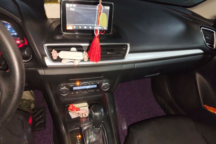 马自达3 昂克赛拉 2016款 三厢 1.5L 自动豪华型中控内饰16