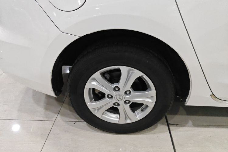 马自达3星骋 2015款 三厢 1.6L 自动舒适型车身外观6008