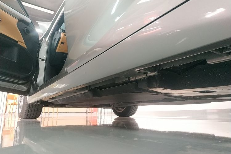 雷克萨斯ES 2025款 200 臻享版局部细节9002