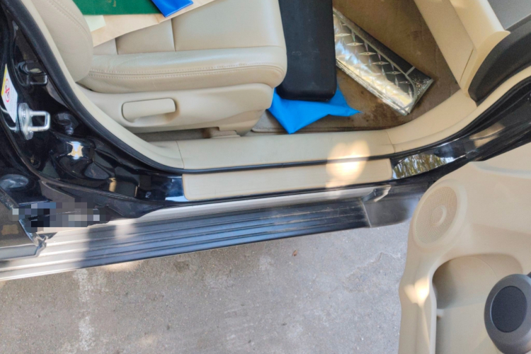 本田CR-V 2010款 2.0L 自动两驱都市版局部细节9005