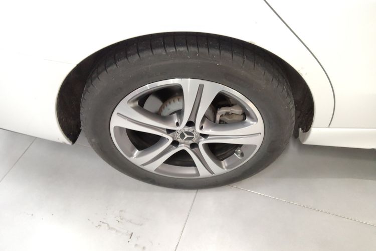 奔驰C级 2022款 改款 C 200 L 运动版车身外观6005