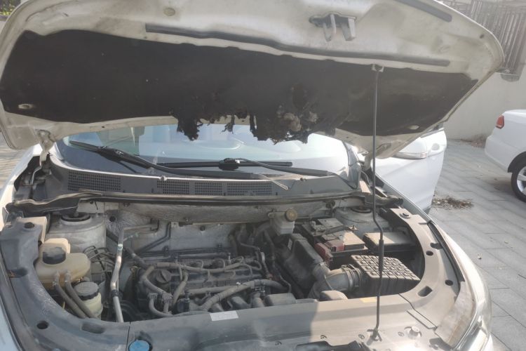 海马S5 2015款 1.6L 手动舒适型机舱底盘24