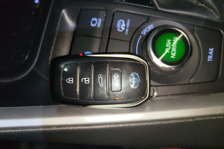 丰田 RAV4荣放双擎E+ 2021款 2.5L 四驱旗舰Pro中控内饰11