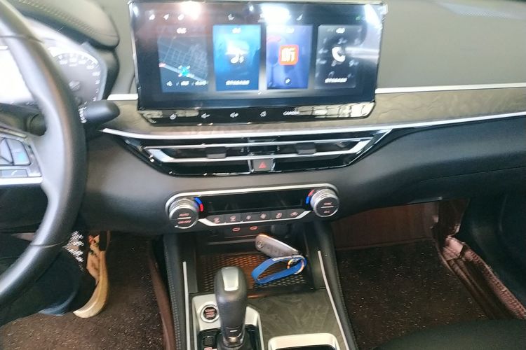 日产 天籁 2022款 2.0L XL-Upr 优享版中控内饰16