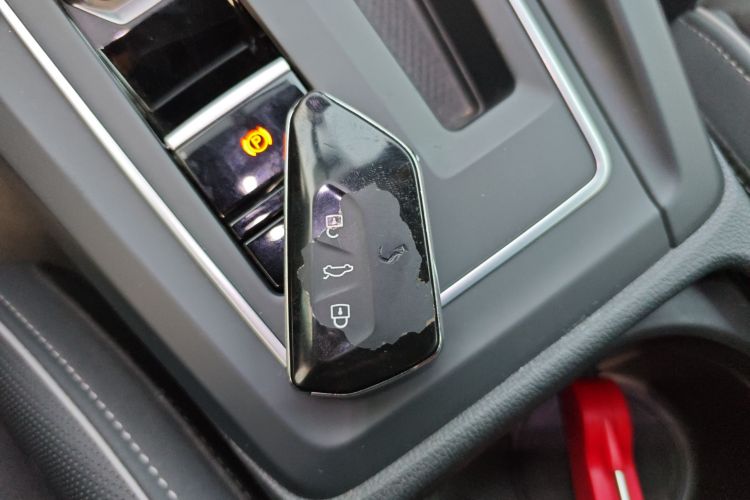 大众 高尔夫 2023款 改款 280TSI DSG R-Line Lite中控内饰7001