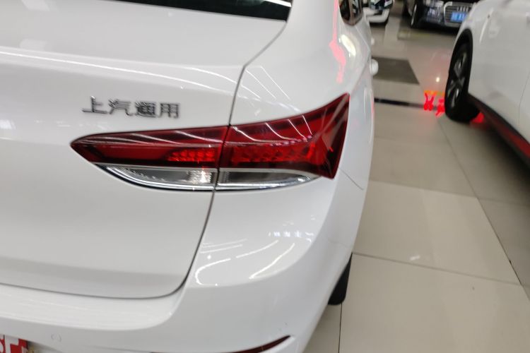 别克 英朗 2019款 18T 自动互联精英型 国VI车身外观9