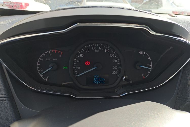 福特 福睿斯 2017款 幸福版 1.5L 手动时尚型中控内饰14