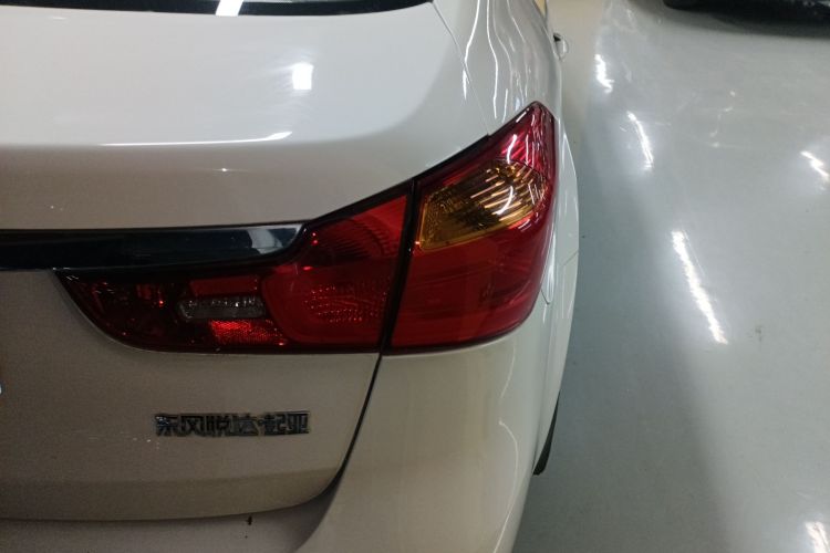 起亚K3 2015款 1.6L 自动GL车身外观6006