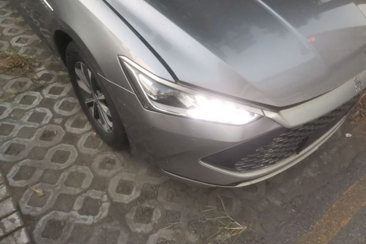 比亚迪 秦PLUS 2023款 冠军版 DM-i 55KM超越型车身外观6006