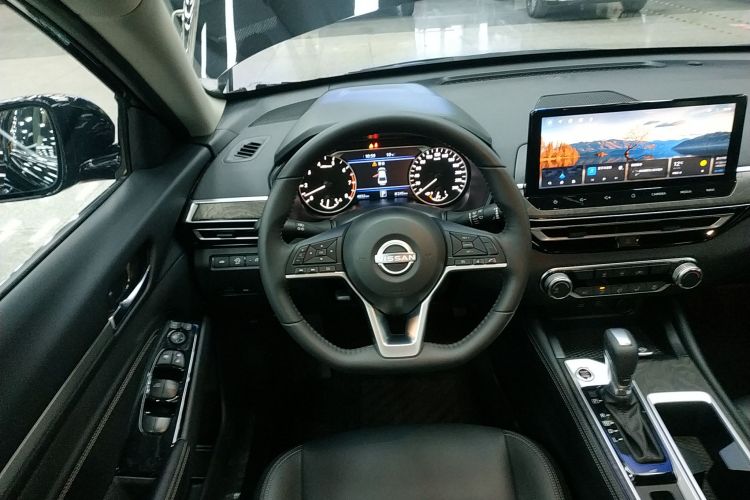 日产 天籁 2024款 2.0L XE 真心版中控内饰13
