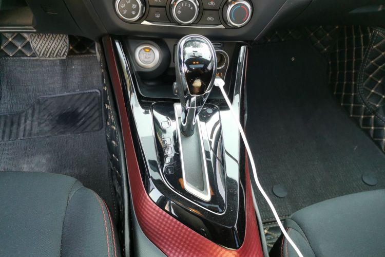 日产 蓝鸟 2019款 1.6L CVT智联智酷版 国V中控内饰18