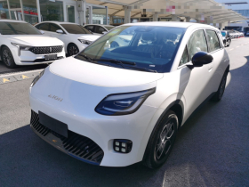 埃安 AION UT 2025款 330星辉版