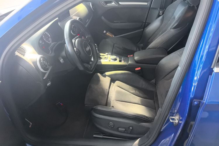 奥迪S3 2015款 S3 2.0T Limousine中控内饰19