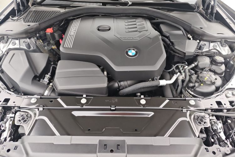 宝马3系 2023款 330i M运动曜夜套装局部细节24