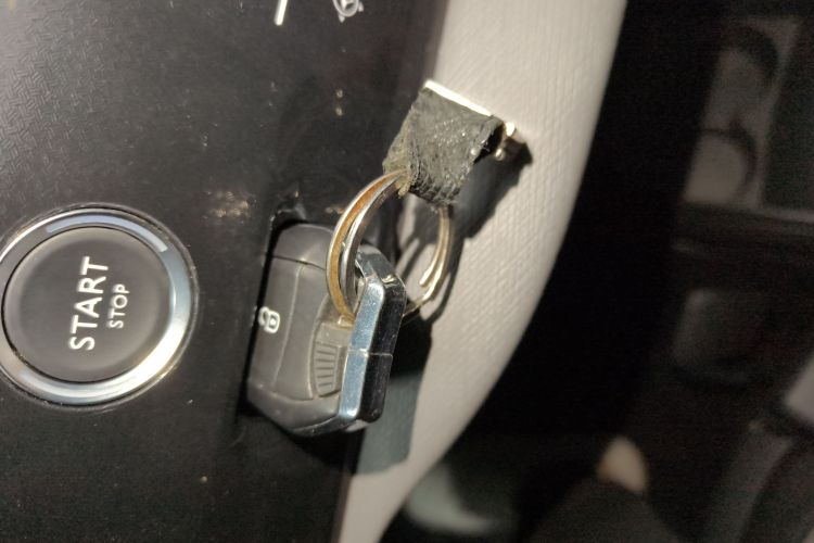 雪铁龙 C4 PICASSO 2015款 Grand 1.6T 时尚型 7座中控内饰11