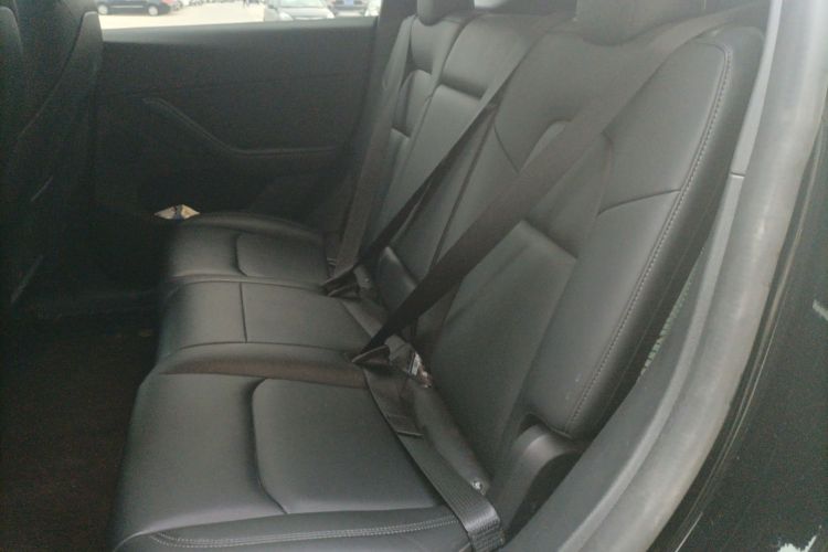 特斯拉 Model Y 2022款 改款 后轮驱动版中控内饰21