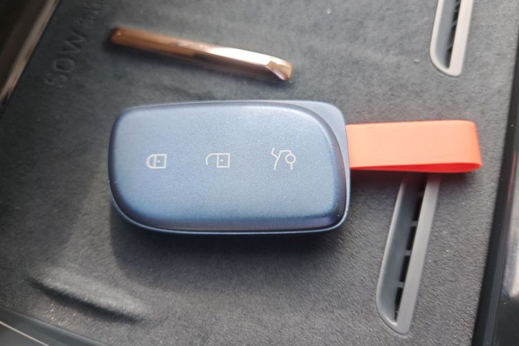 领克900 2025款 2.0T Ultra中控内饰11