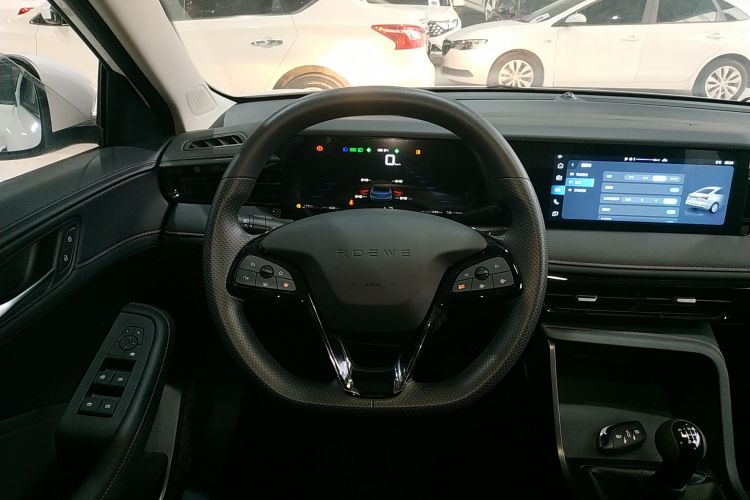 荣威i5 2023款 1.5L 手动舒享版中控内饰13
