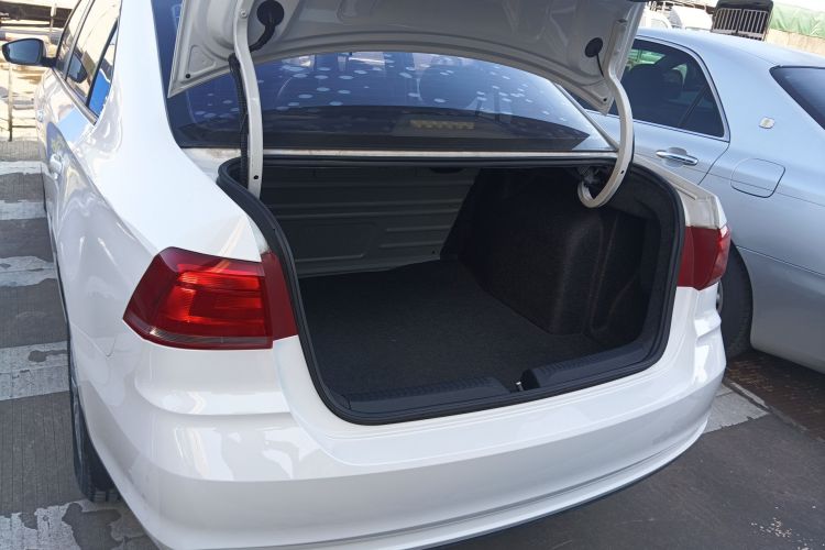 大众 桑塔纳 2018款 1.5L 手动风尚版局部细节23