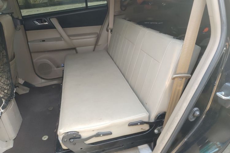 丰田 汉兰达 2012款 2.7L 两驱5座精英版中控内饰21