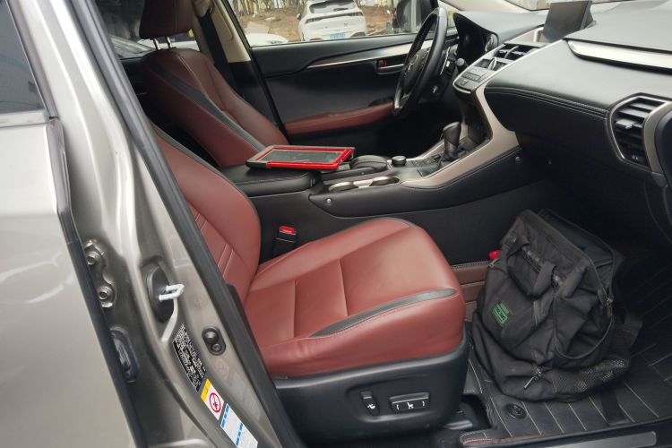 雷克萨斯NX 2015款 200t 全驱 锋尚版局部细节41