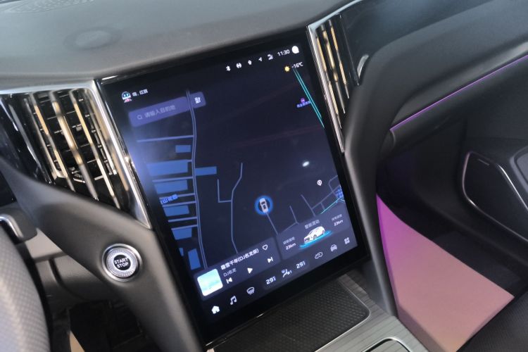 红旗HS7 PHEV 2025款 2.0T PHEV 两驱旗享版 6座中控内饰16