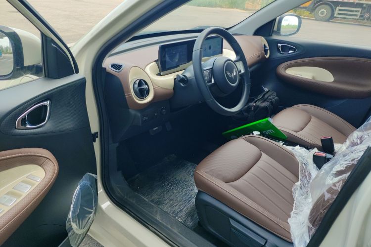 五菱汽车 五菱缤果 2024款 333km 悦享款中控内饰7003