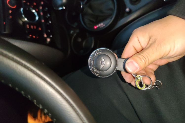 MINI Countryman 2016款 1.6T COOPER ALL4 Park Lane中控内饰7001