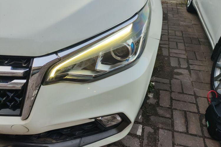 启辰T70 2019款 2.0L CVT睿享版 国V局部细节36