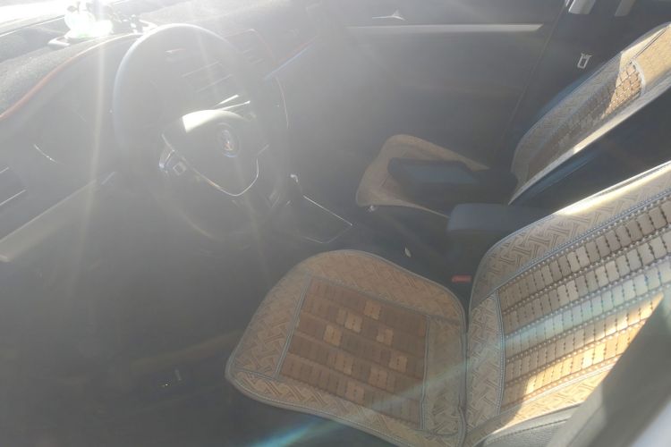 大众 2019款 朗逸启航 1.5L 自动舒适版 国VI中控内饰19