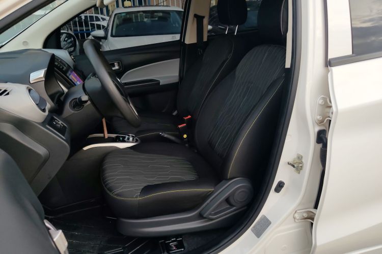 长安欧尚 奔奔E-Star 2020款 心悦版 磷酸铁锂（31.18kWh）局部细节19