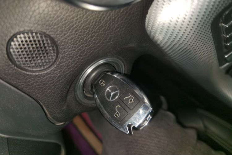 奔驰SLC 2016款 SLC 200 时尚型中控内饰11