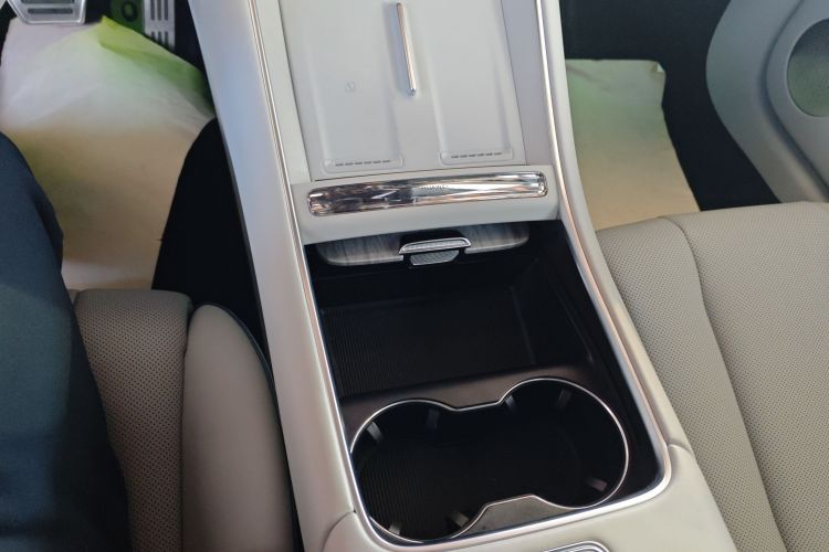 鸿蒙智行 智界S7 2024款 Max 后驱长航智驾版中控内饰18