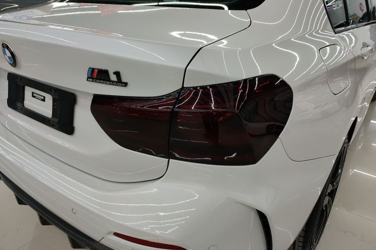 宝马1系 2022款 125i M运动曜夜版车身外观9