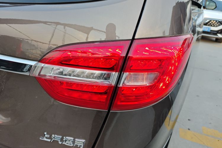 别克GL8 2017款 25S 豪华型 国V车身外观6006