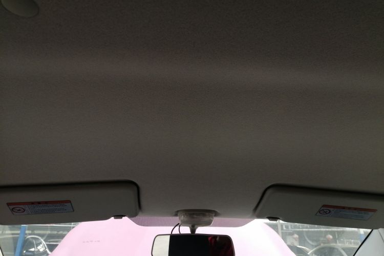 铃木 奥拓 2013款 1.0L 自动豪华型局部细节22