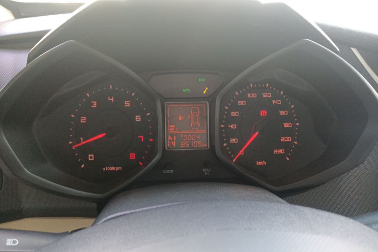 奇瑞 风云2 2013款 两厢 1.5L AMT锐意版中控内饰14