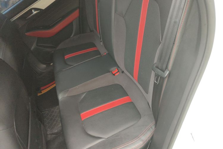 思皓A5 2023款 1.5T CVT豪华舒享型中控内饰21