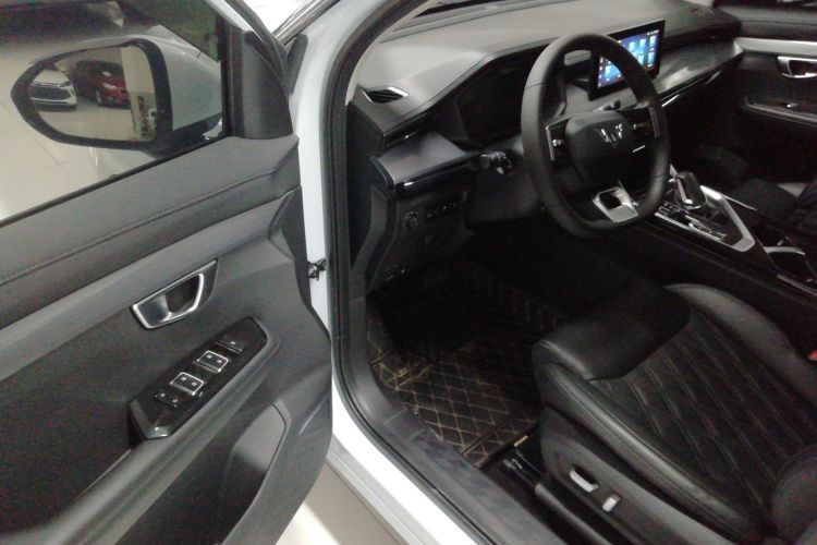 五菱汽车 五菱星辰 2022款 2.0L DHT电速款中控内饰7003