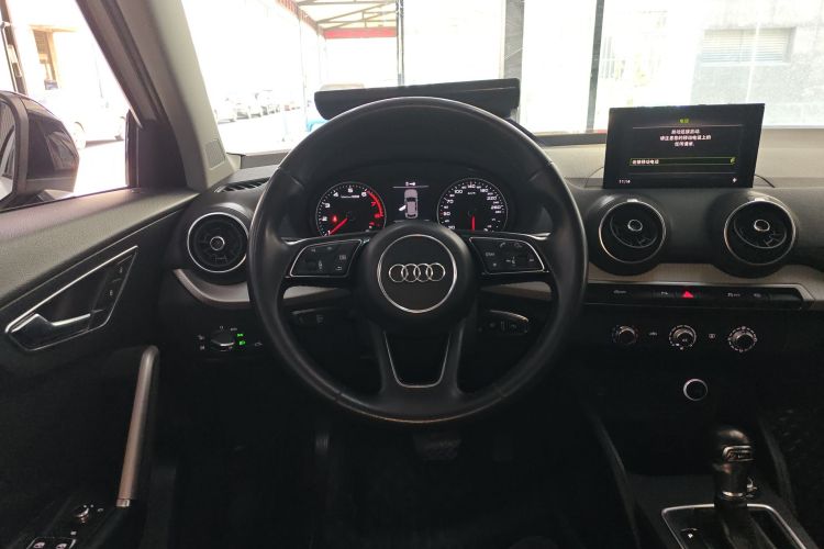 奥迪Q2L 2020款 35 TFSI 进取动感型局部细节13