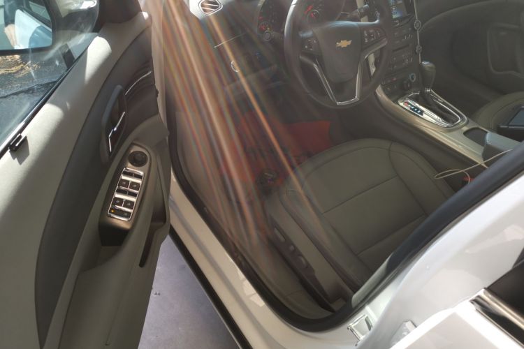 雪佛兰 迈锐宝 2014款 2.0L 自动豪华版中控内饰20